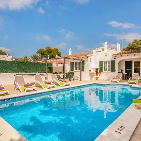 Villa Isi By *