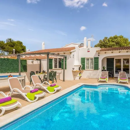 Villa Isi By *