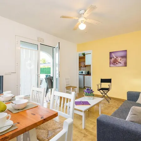 Isi By * カラ・エン・ブラネス